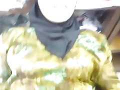 Naine, kui pood on avatud